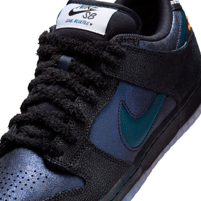 Nike SB X Bluetile Dunk Low Pro Shoe Black/Marina/White