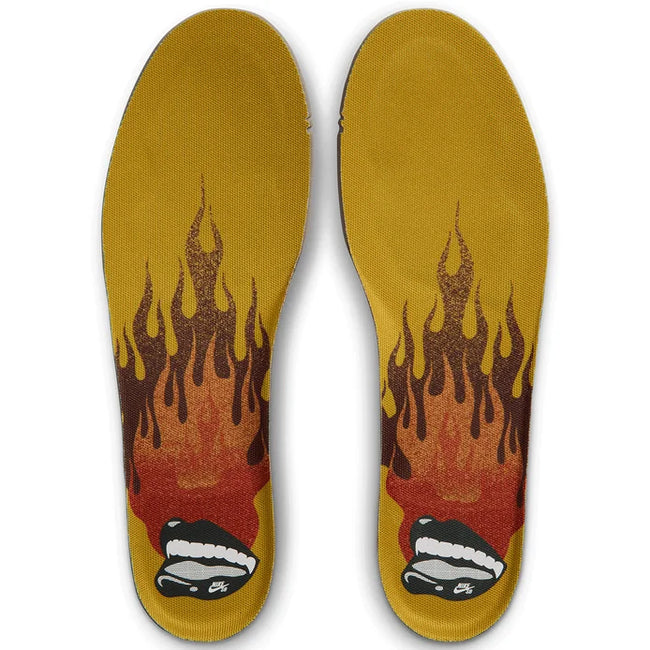 Nike SB Dunk Low Pro Hatch Chilli Shoe Saffron Quartz/Pear