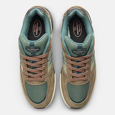 New Balance Numeric Andrew Reynolds 933 Shoe Mushroom with New Spruce
